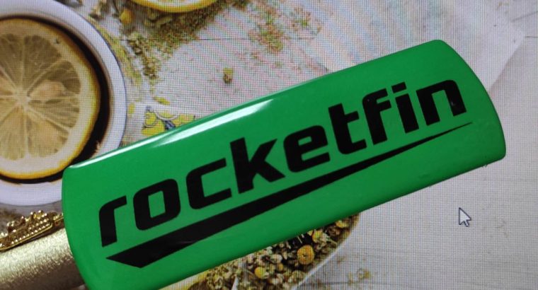 Об’ємна наклейка, шильда, смоляна етикетка.