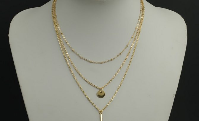 Восхитительное ожерелье колье намисто подвеска тройная цепочка кулон медальон амулет оберег для подарка золото ланцюжок