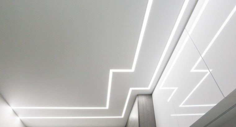 Натяжные потолки — качественный монтаж и материалы без запаха
