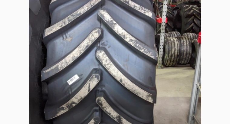 Шина 900/60R32 MaxiTraction FIRESTONE181A181B