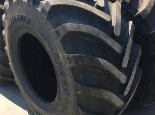 Шина на комбайн 900/60R32 Alliance 376 (176D,TL) STEEL BELTED