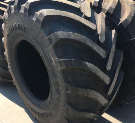 Шина на комбайн 900/60R32 Alliance 376 (176D,TL) STEEL BELTED