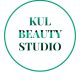 Майстер манікюру таюру в KUL_BEAUTY_STUDIO