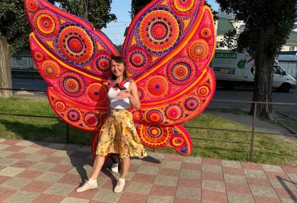 Крылья надувные на человека 3х3 м 2 кг 4 часа работы на одном заряде