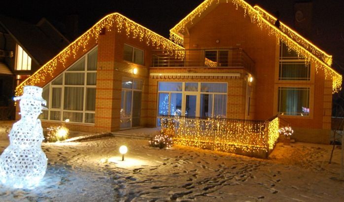 Монтаж демонтаж та продаж новорічних гірлянд
