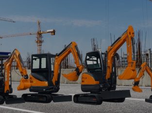 VRM Техніка — мініекскаватори та мінінавантажувачі — ваш надійний партнер