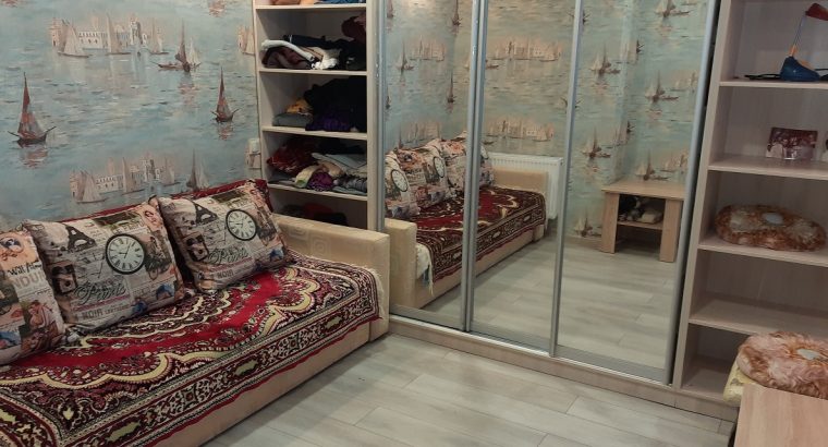 Комфортная, тёплая 2 (+1) квартира с персональным входом.