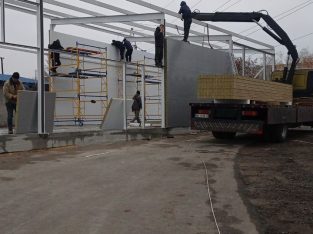Монтаж сендвіч-панелей, металоконструкцій, профлист