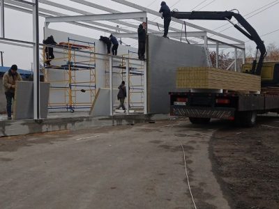 Монтаж сендвіч-панелей, металоконструкцій, профлист