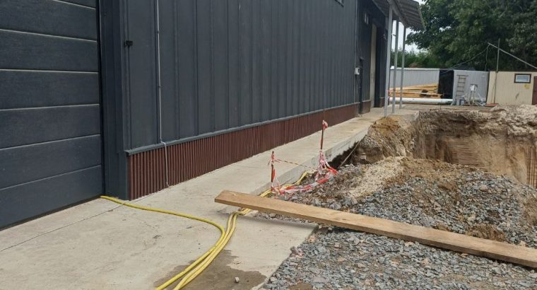 Монтаж сендвіч-панелей, металоконструкцій, профлист