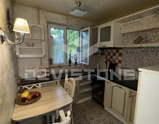 Оренда 2х на першому поверсі Набережна Оболонь