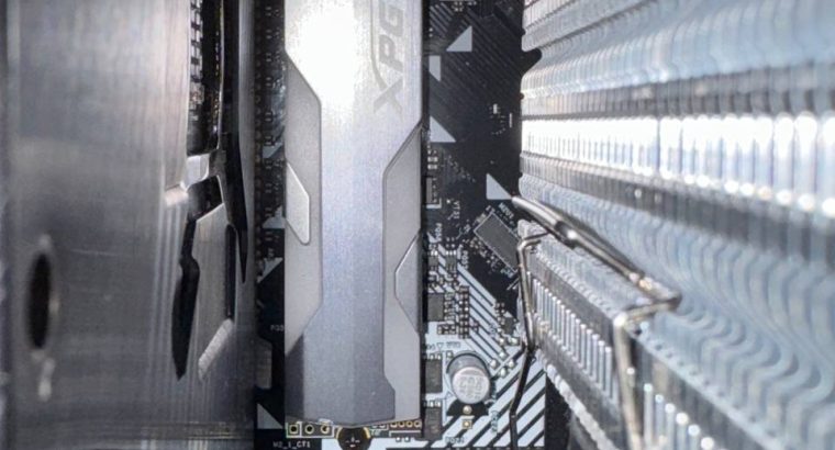 Ігровий ПК в Ідеальному стані Ryzen 5 3600, RX6650XT 8GB, 16GB,SSD 1TB