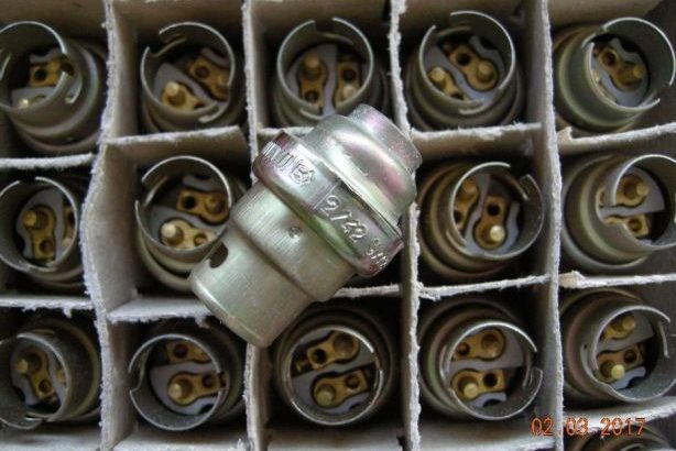 Патрон байонетный В15d-42МН УХЛ2, B15d42MH, В15d-42МН-УХЛ2, B15D42MH