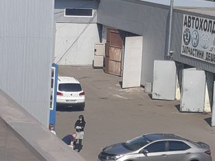 Здається в оренду приміщення 80 м кв під СТО або склад в Крівому Розі