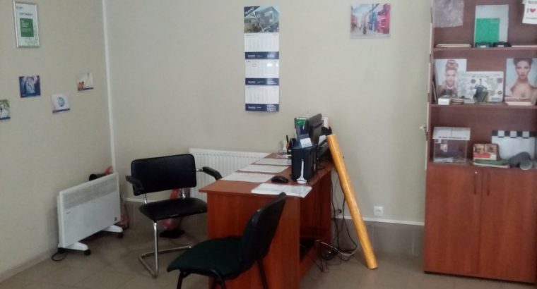 Здається в оренду офісні приміщення 15-100 кв. м., Кривий Ріг, р-н Автовокзал