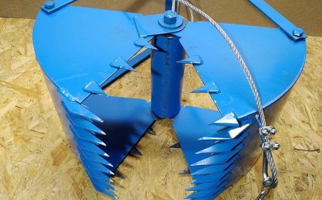 Грейфер для чистки криниці